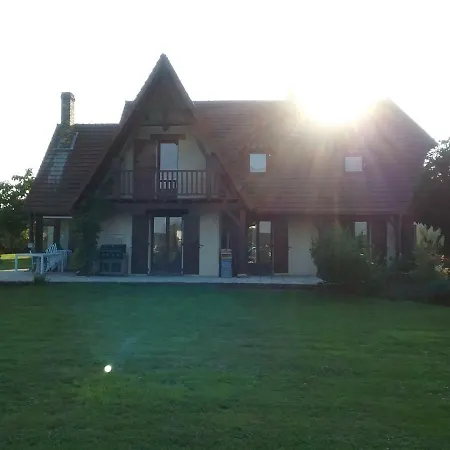 Entre Seine Et Jardin Bed & Breakfast *