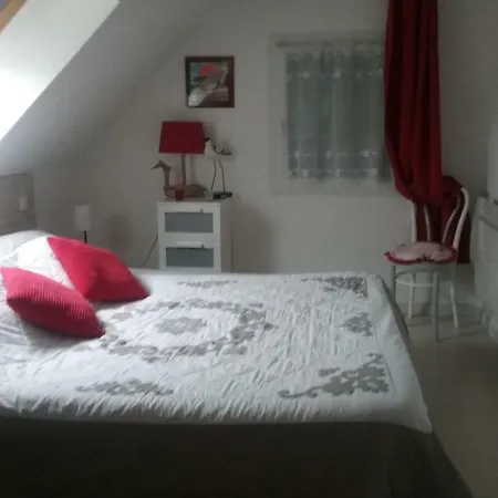 Entre Seine Et Jardin Bed & Breakfast *